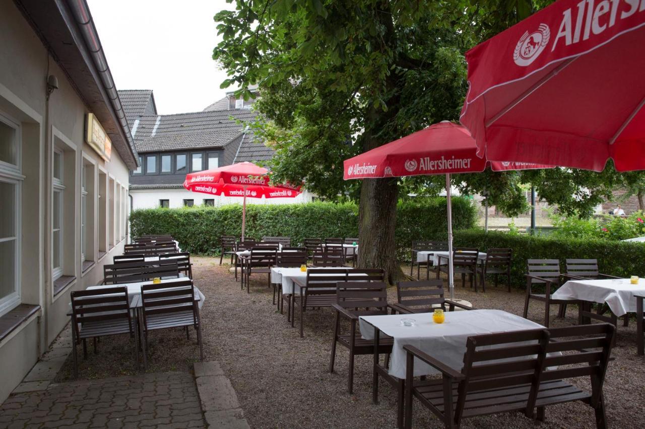 Hotel zur Burg Polle Exterior foto